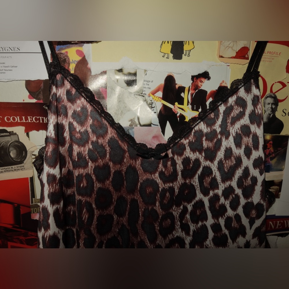 Allure Leopard Print Dress - Picture 4 of 6
